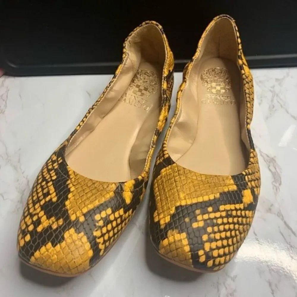 Vince Camuto Leather Brindin ballet flats Snakeskin Size 7